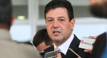 Luiz Henrique Mandetta é o primeiro ex-ministro ouvido pela CPI da Covid